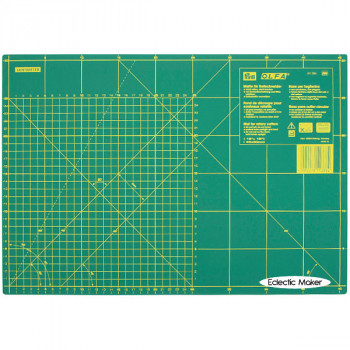 OLFA Rotary Cutting Mat 18 x 12 inch (inch and cm scale)